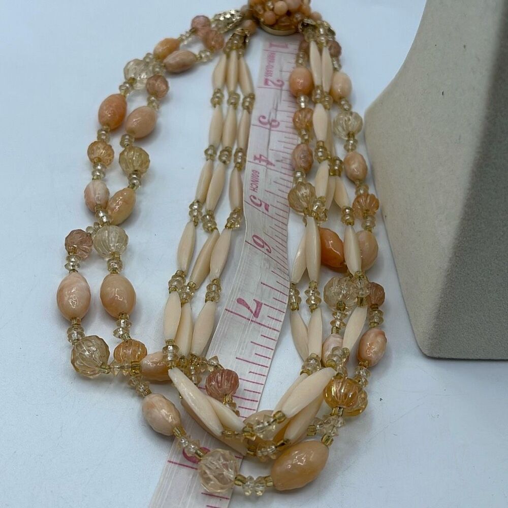 Vintage Midcentury Hong Kong layered beaded choker 16”. - Picture 7 of 8